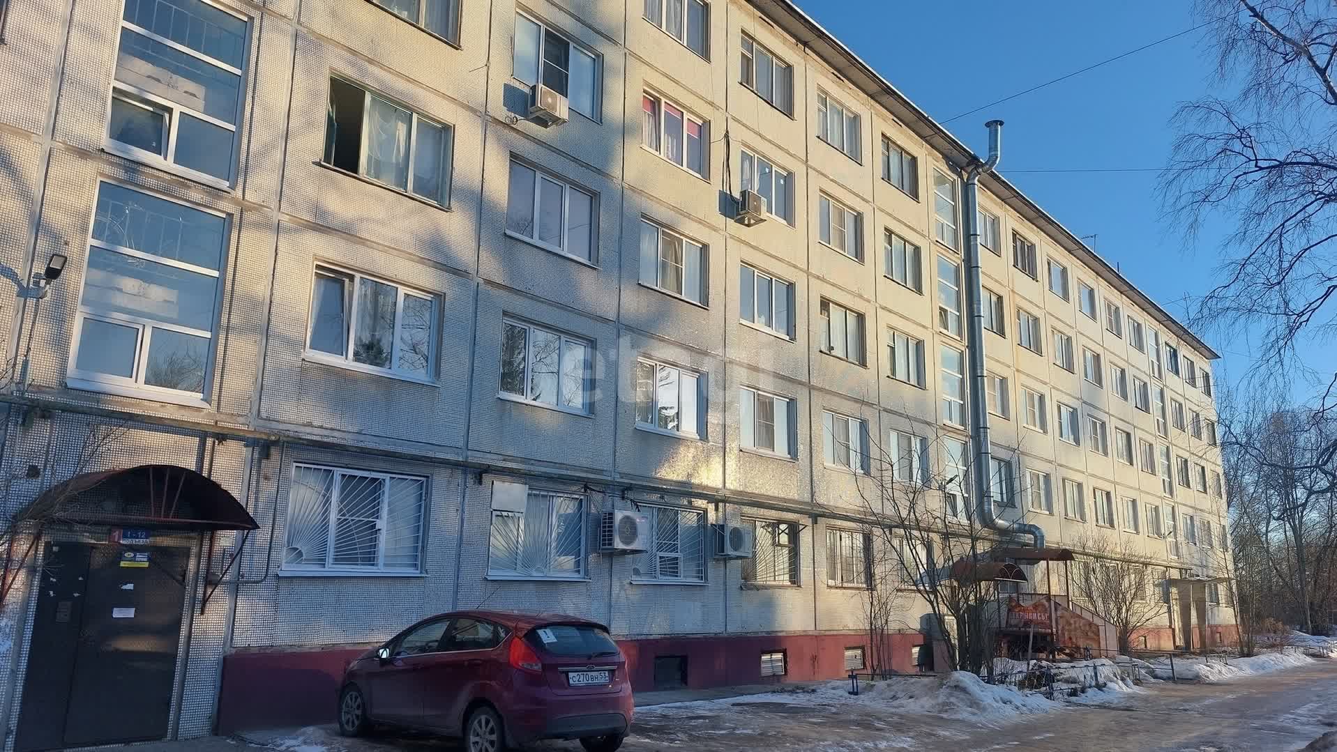 Купить комнату в Великом Новгороде недорого, 🏢 вторичное жилье: продажа  комнат в двухкомнатных и трехкомнатных квартирах, цены