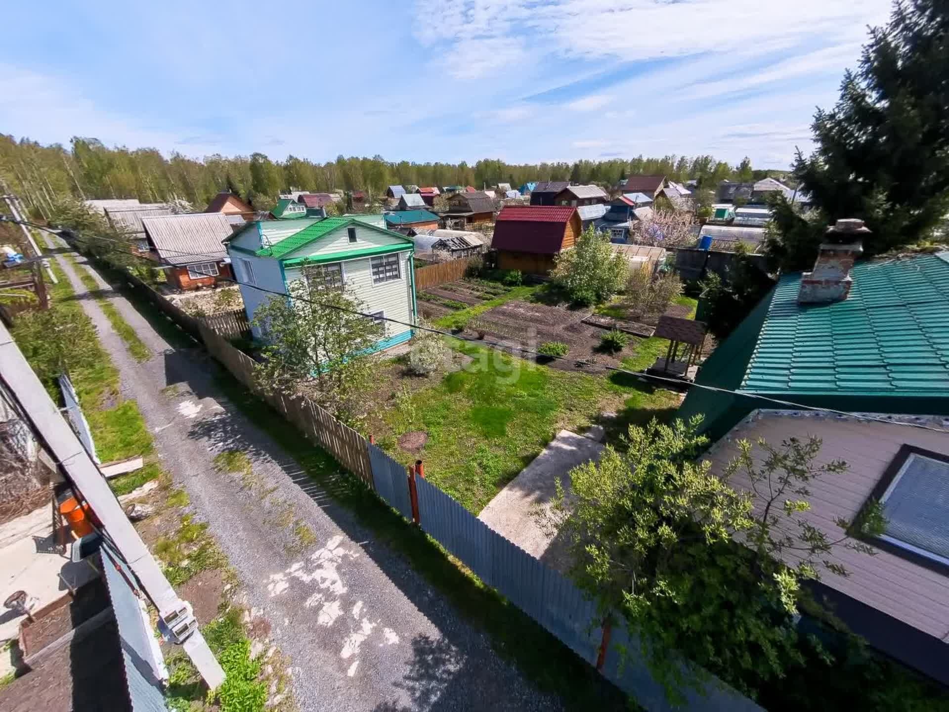 Купить загородную недвижимость в районе Вертолет садовое общество в Тюмени,  продажа недорого