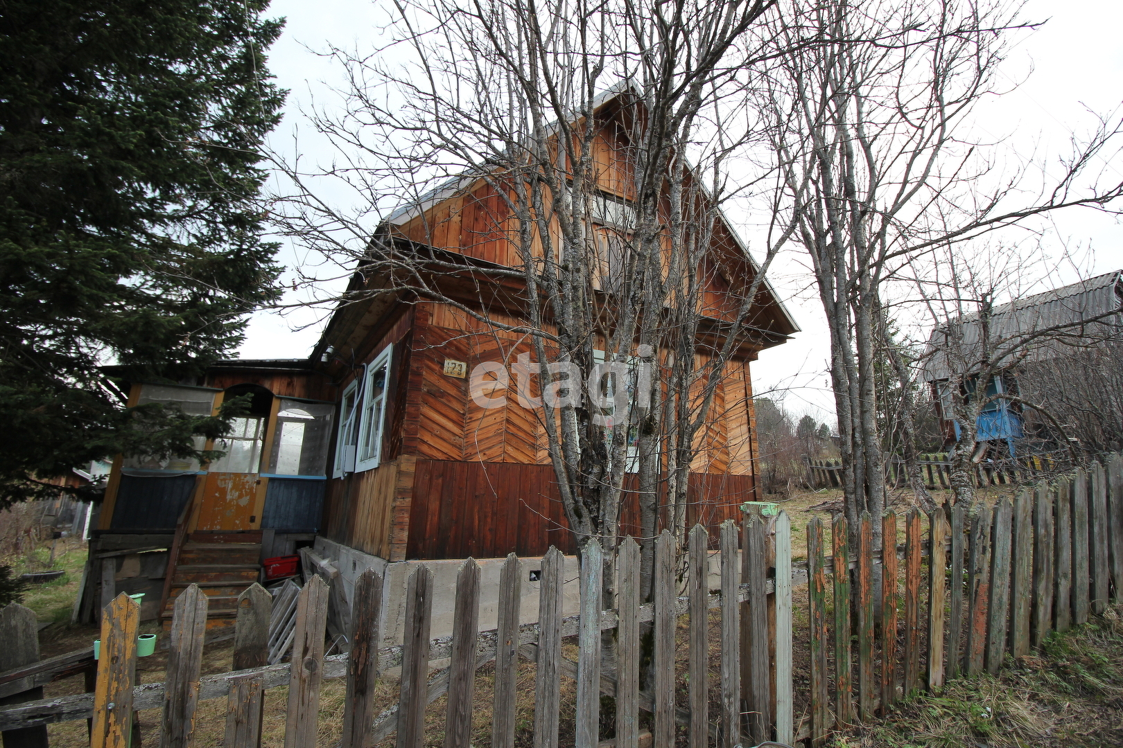 Купить дачу в районе Лесник СНТ (Емельяновский р-н) в Красноярске, продажа  недорого