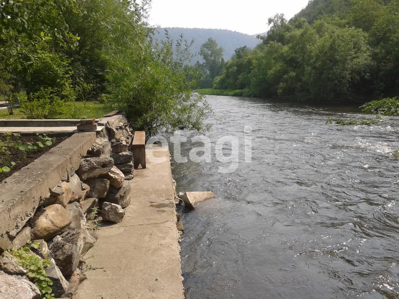 Купить загородную недвижимость в районе Лесник СНТ (ориентир Базаиха) в  Красноярске, продажа недорого