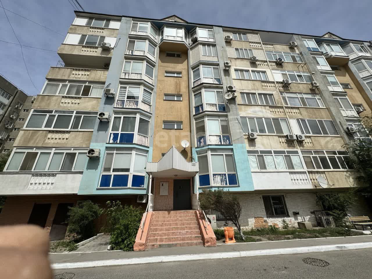 Покупка четырехкомнатной квартиры 🏢 улица Каныша Сатпаева в Атырау,  10983538