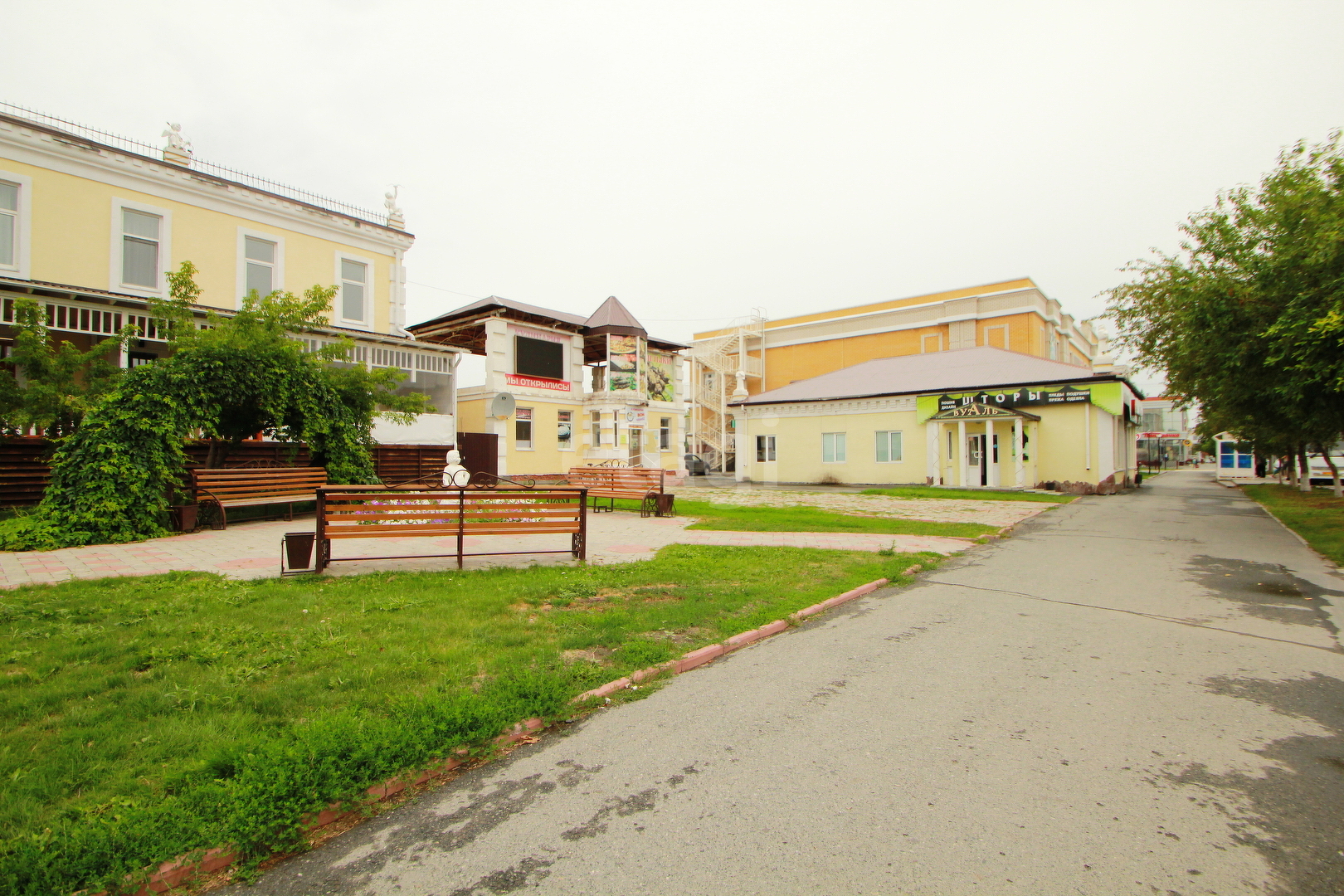 Купить коммерческую недвижимость, 🏢 район Центр в Ялуторовске, продажа  нежилых помещений недорого, цены