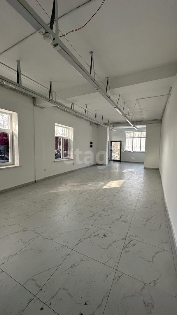 Снять офис на улице Восток-5 микрорайон в Бишкеке, 10662463