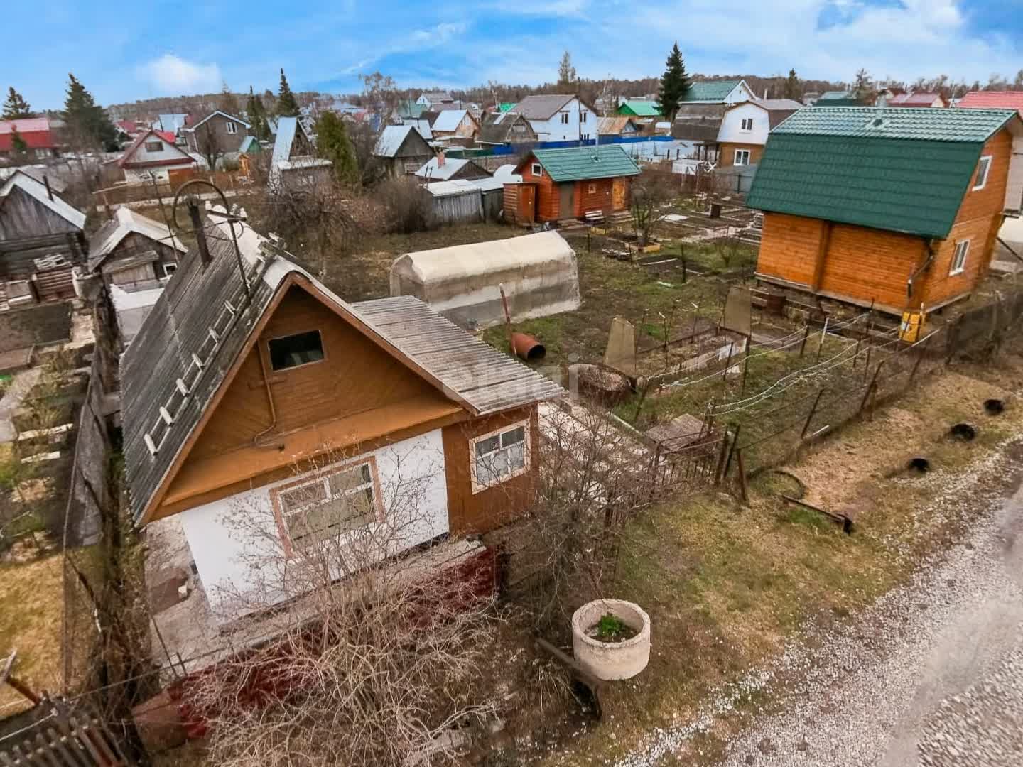 Купить загородную недвижимость в районе Металлист садовое общество в  Тюмени, продажа недорого