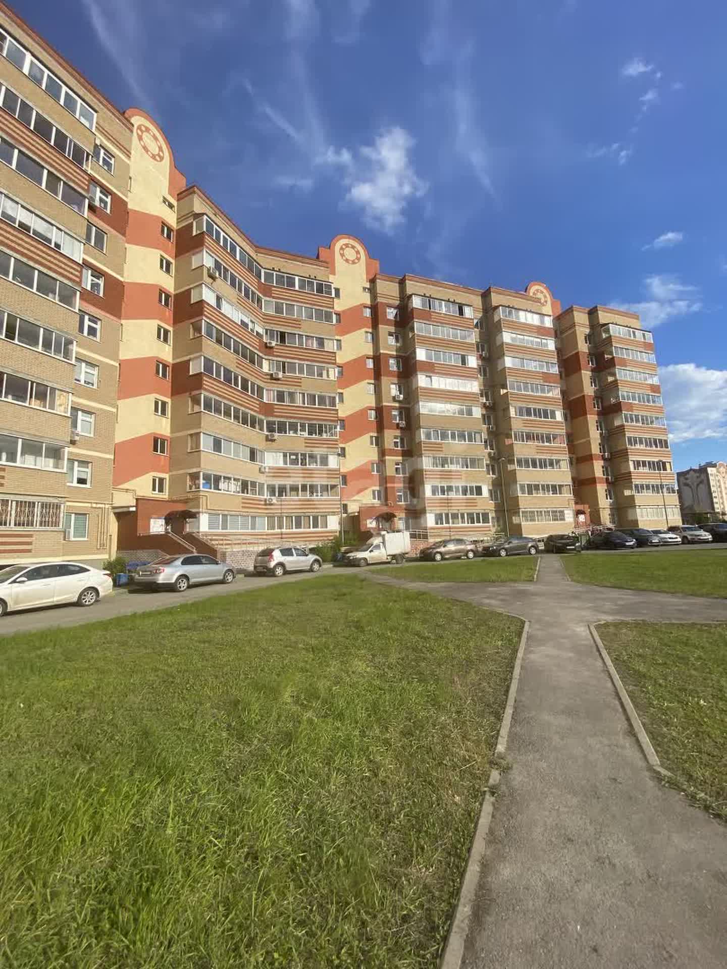 Купить квартиру в районе Яшьлек в Альметьевске, 🏢 продажа вторички, цены  на квартиры