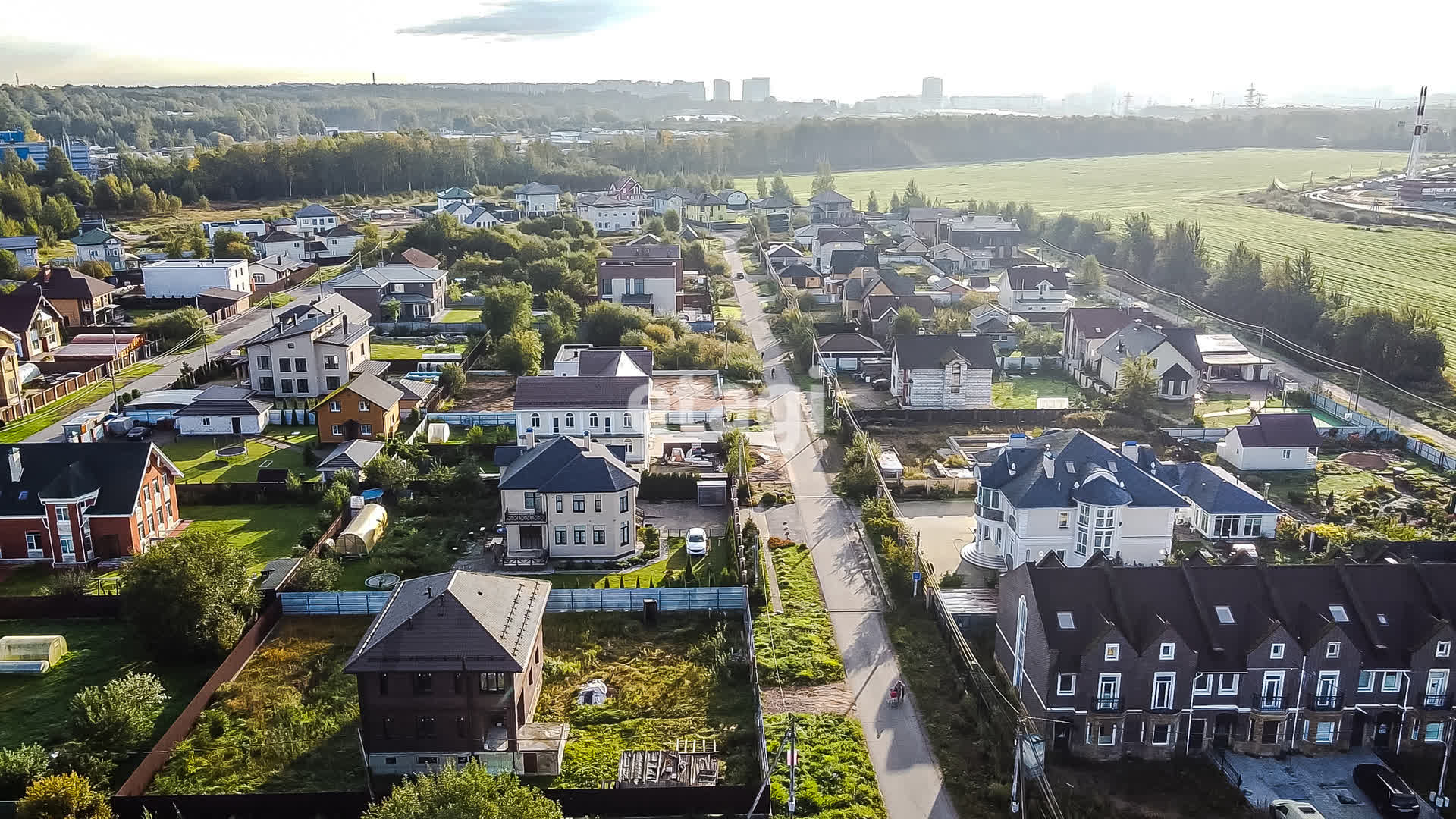 Купить загородную недвижимость в районе Парголово п в Санкт-Петербурге,  продажа недорого