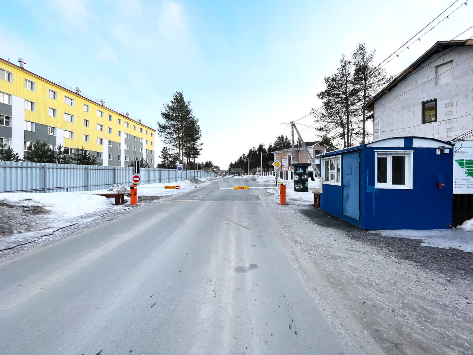 Купить загородную недвижимость в районе Тихий Бор в Сургуте, продажа  недорого