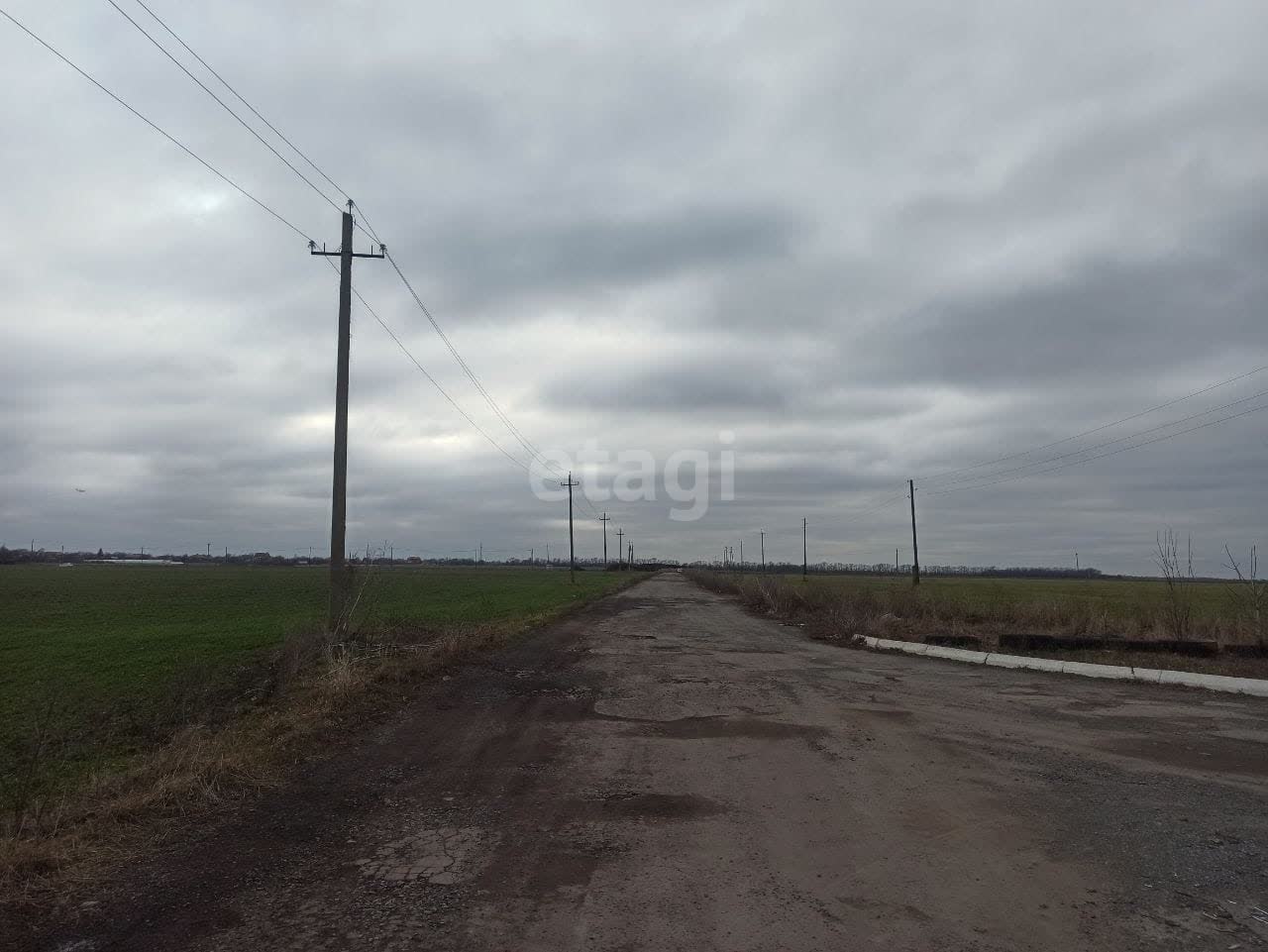 Купить загородную недвижимость в районе Матвеев Курган посёлок в Таганроге,  продажа недорого