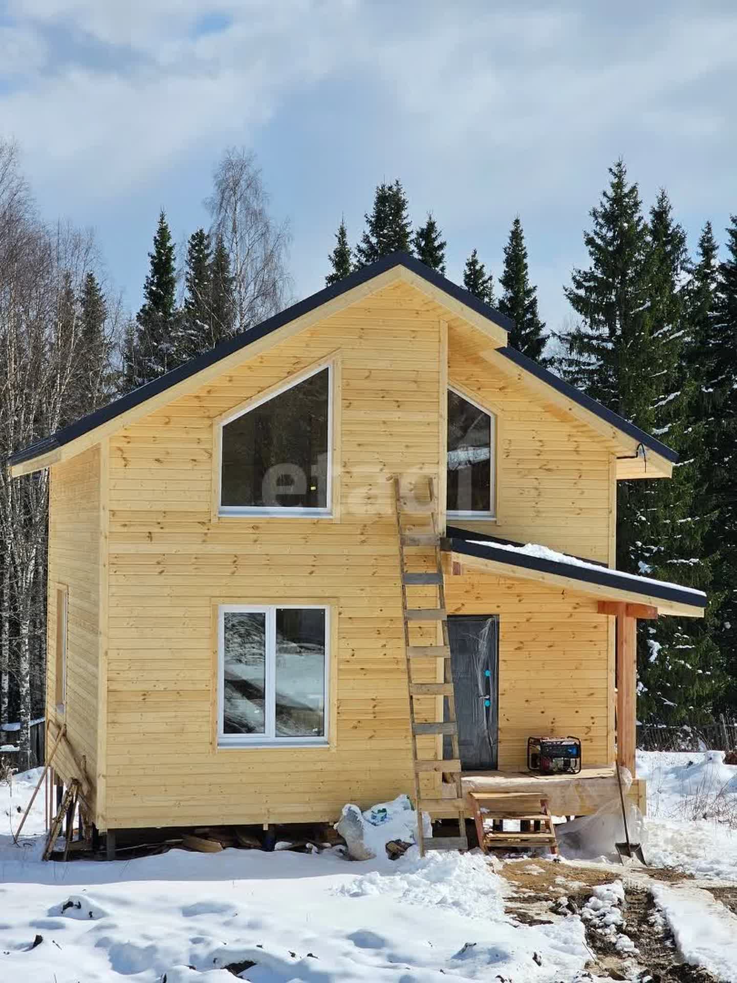 Купить загородную недвижимость в районе СТ Садко в Ухте, продажа недорого