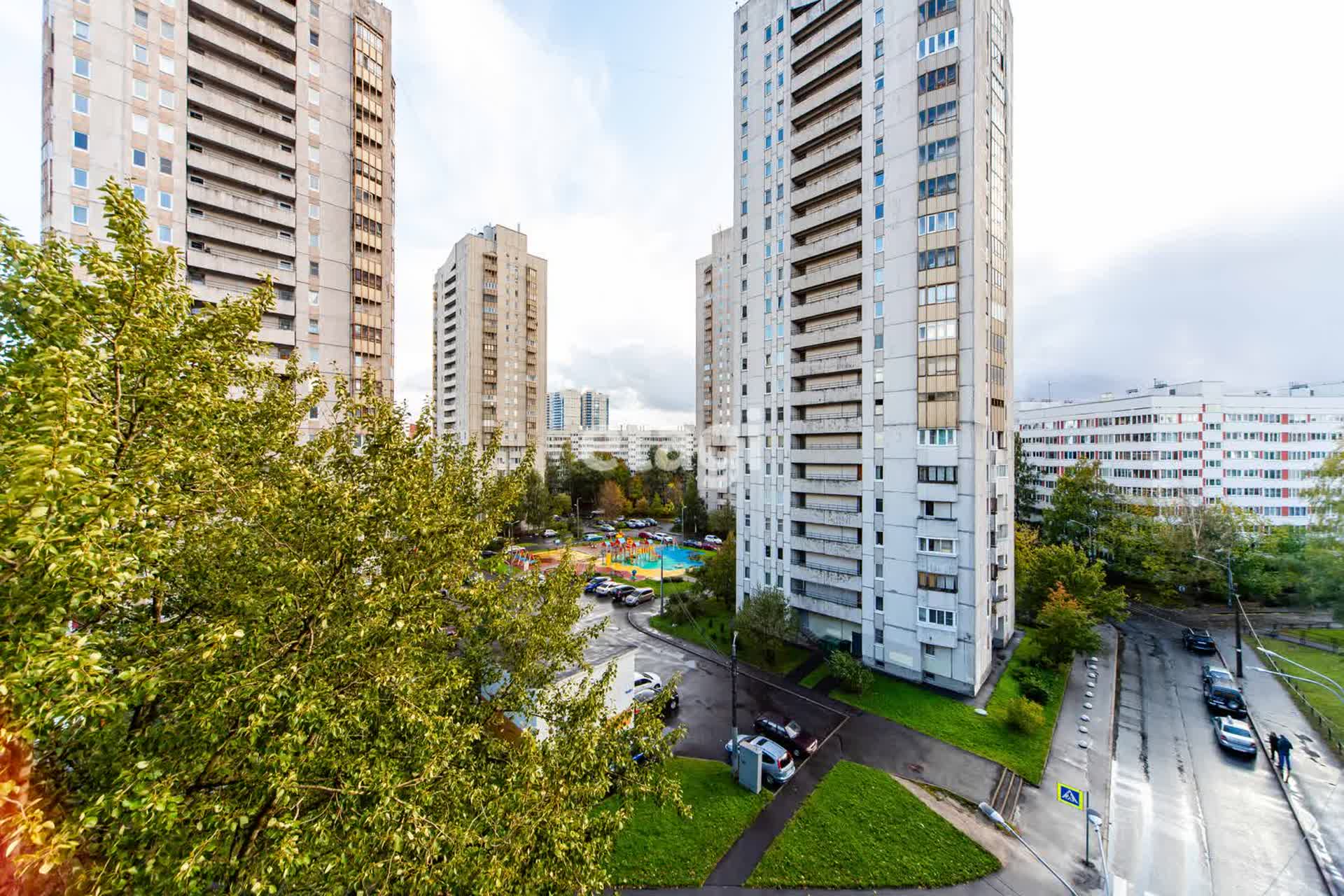 Купить квартиру-вторичку на улице Парашютная в Санкт-Петербурге, 🏢 продажа  вторичного жилья