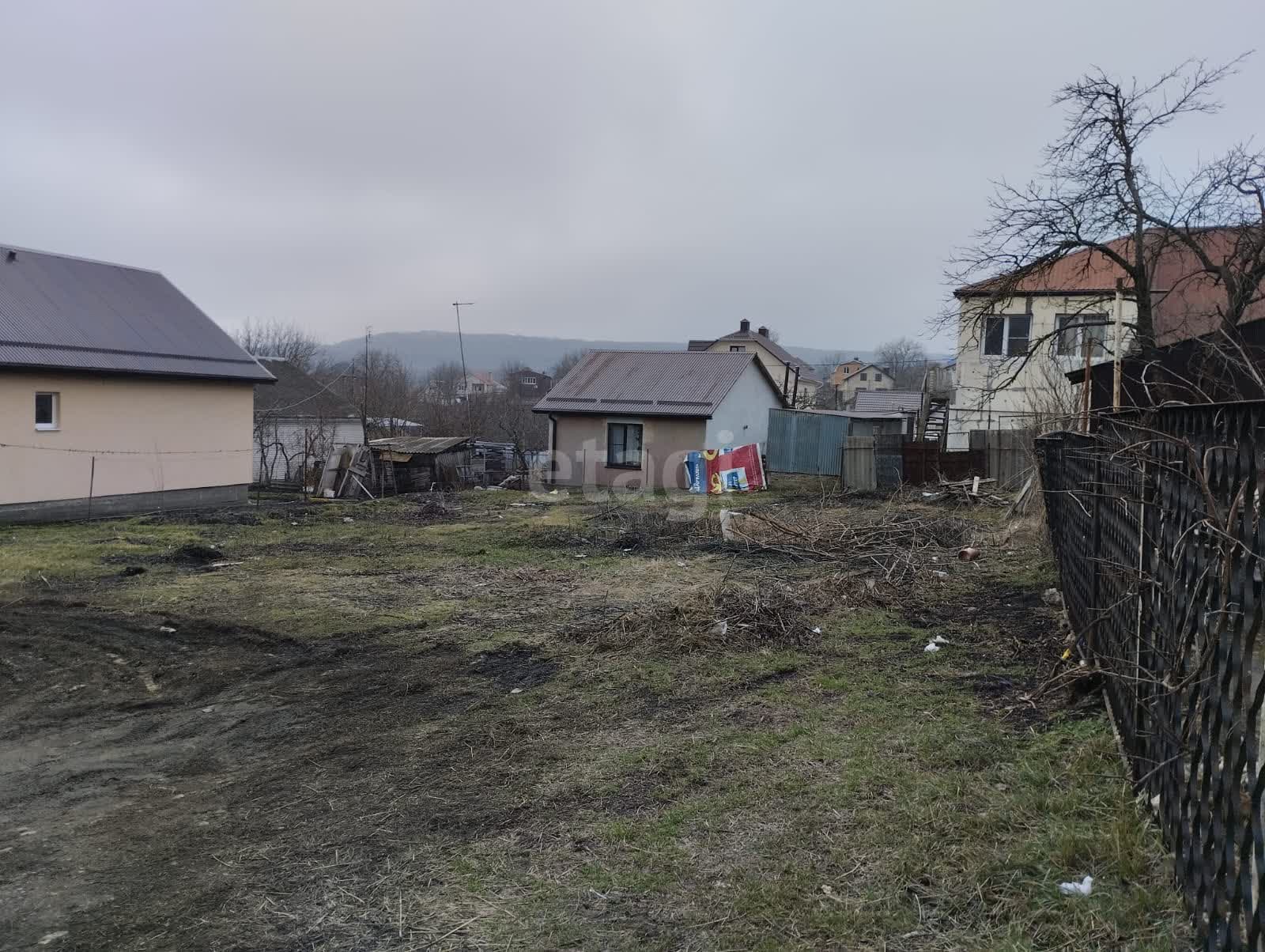 Купить загородную недвижимость в районе Учитель СНТ в Ставрополе, продажа  недорого