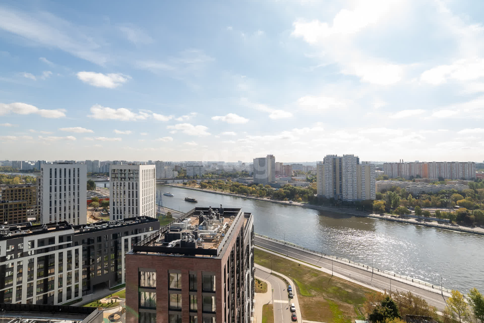 Купить четырехкомнатную квартиру у метро Коломенская в Москве, 🏢 продажа  4-комнатных квартир в районе м Коломенская: вторичное жилье