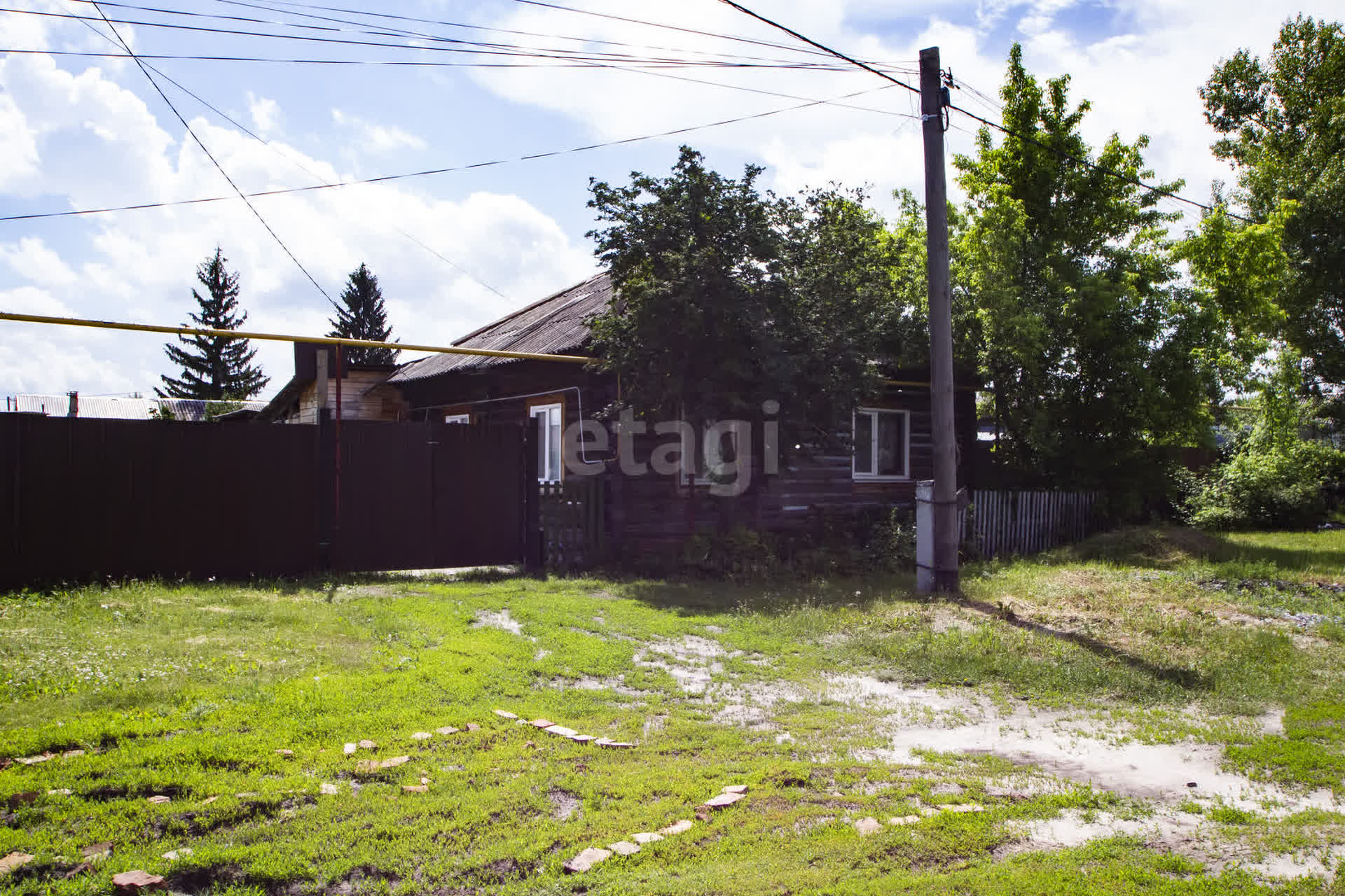 Купить часть дома в Заводоуковске, продажа половины дома, сколько стоит 1/2  дома, покупка части дома недорого с земельным участком