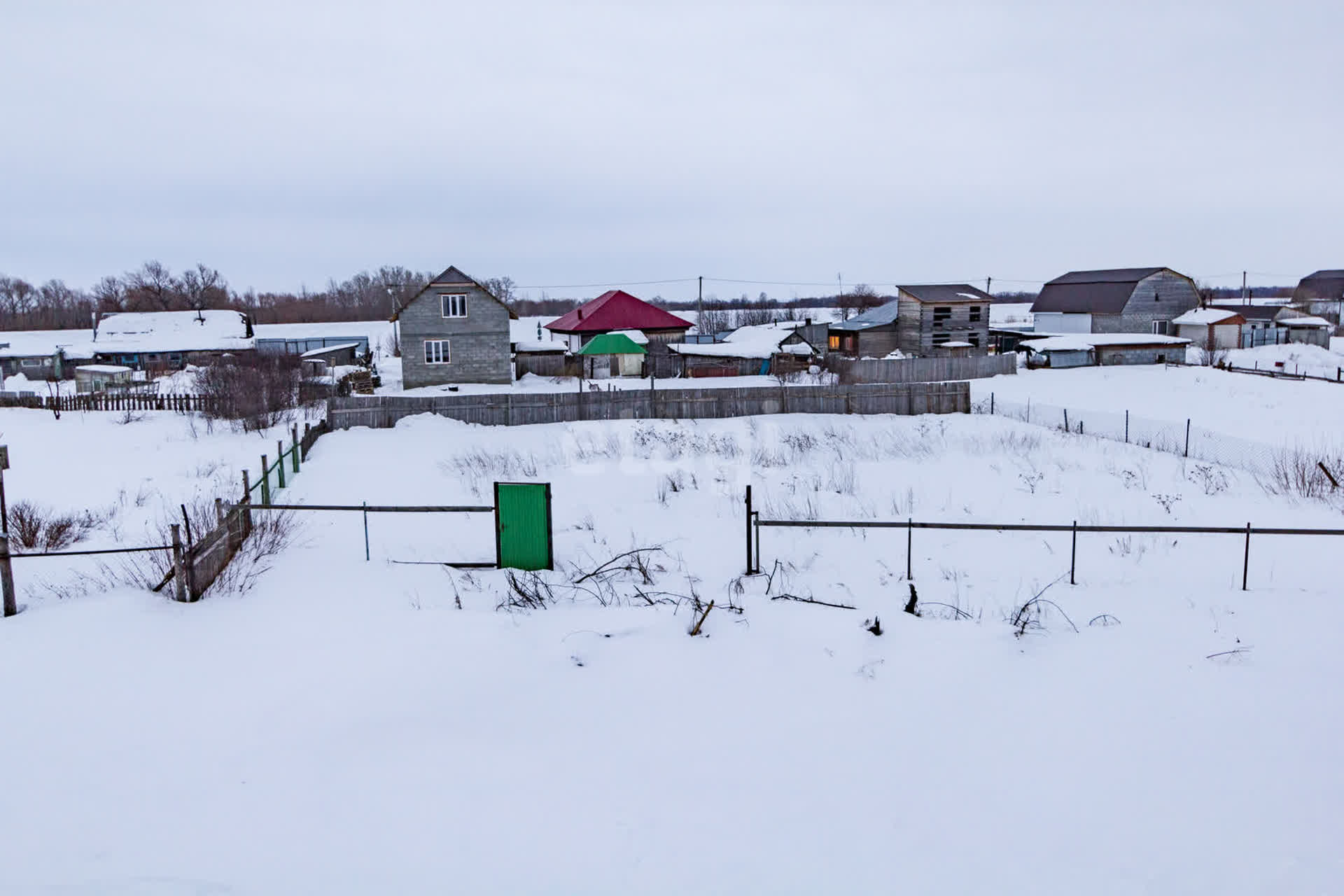 Купить загородную недвижимость в районе Памятное с в Ялуторовске, продажа  недорого