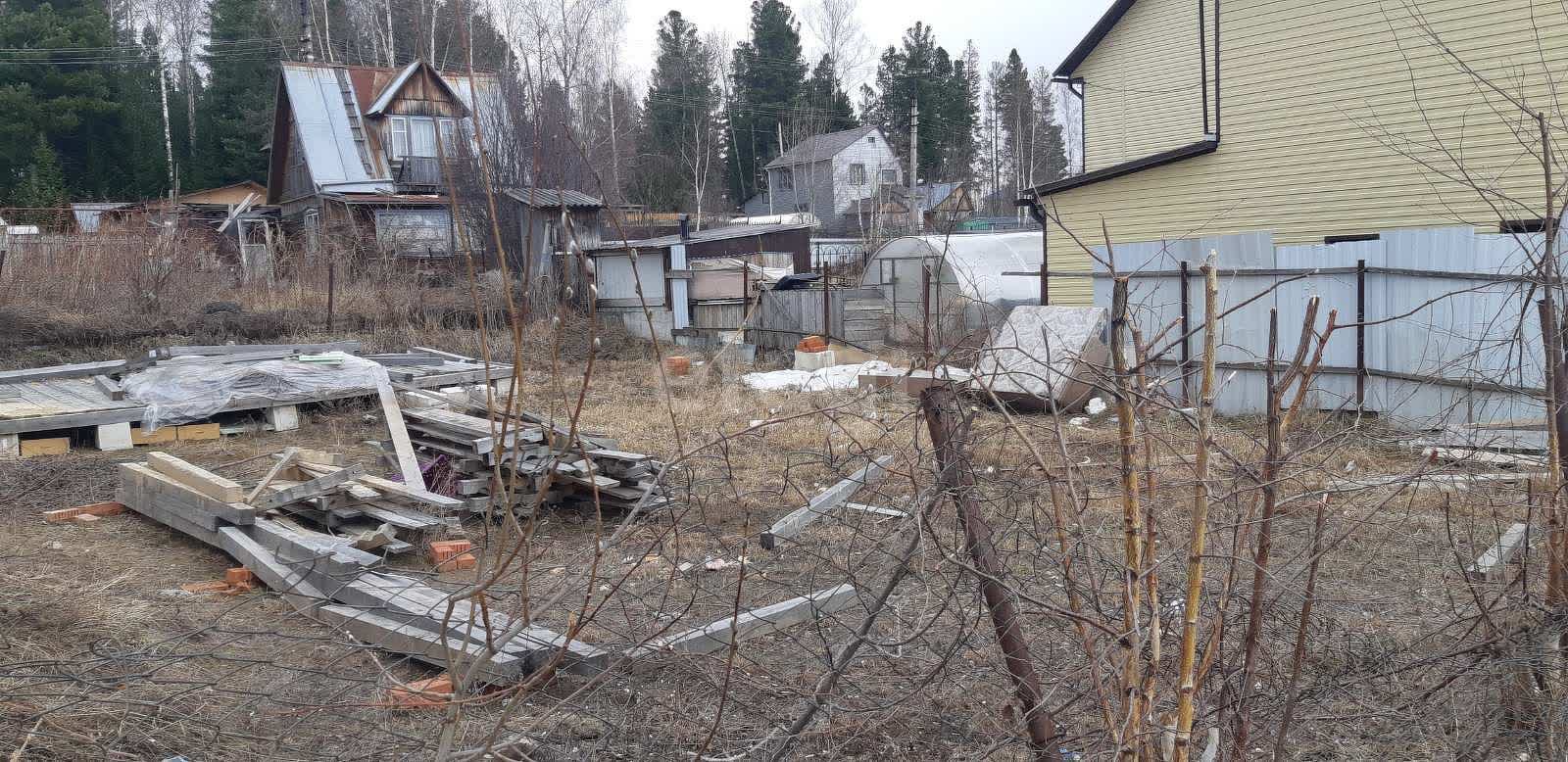 Купить загородную недвижимость в районе СОТ Движенец в Ханты-Мансийске,  продажа недорого