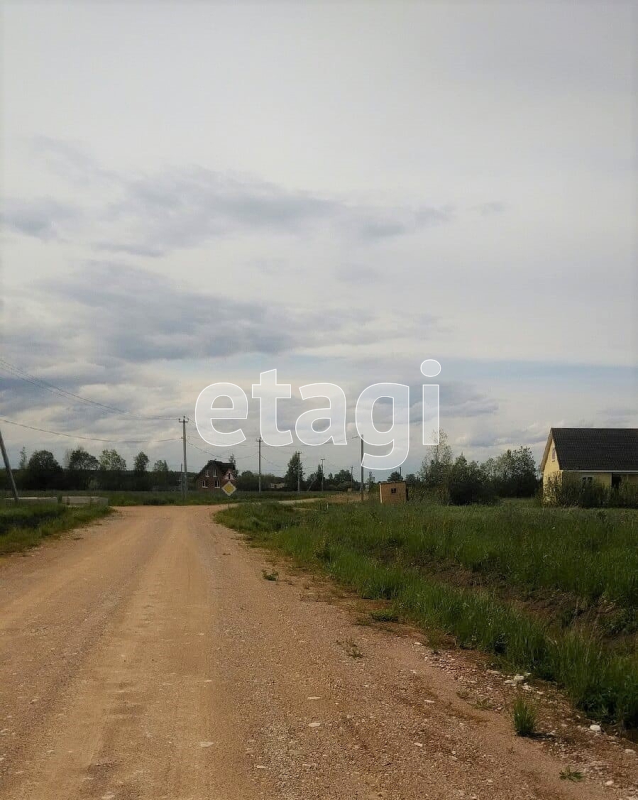 Купить загородную недвижимость в районе Большое Подсонье д в Великом  Новгороде, продажа недорого