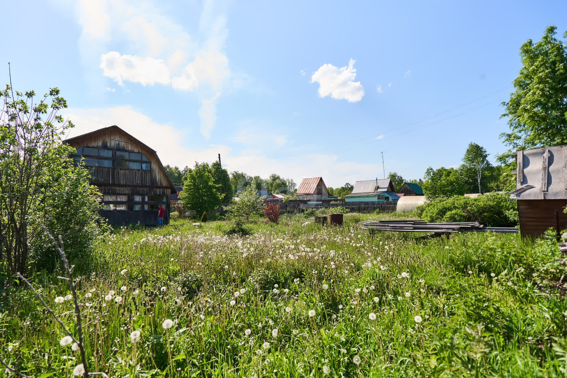 Купить дом в Томской области, продажа жилых домов недорого: частных,  загородных