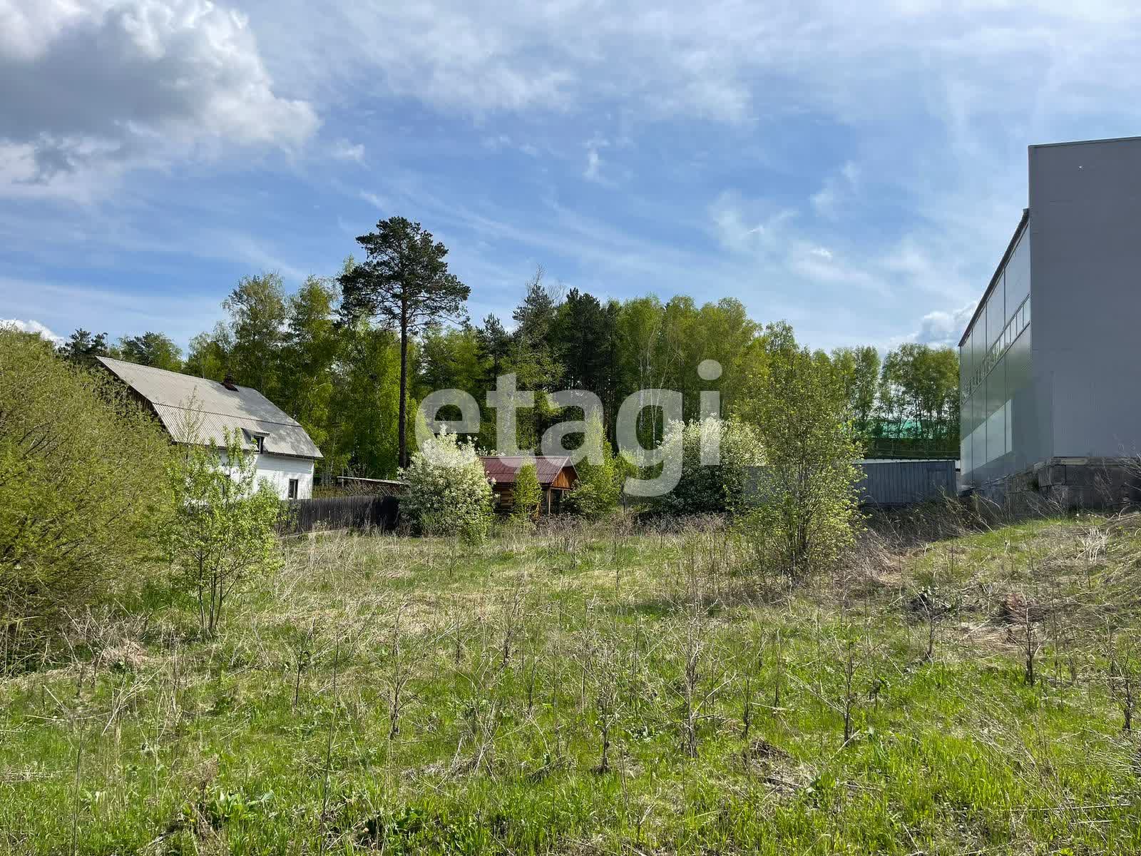 Купить загородную недвижимость в районе Ветлужанка микрорайон в Красноярске,  продажа недорого