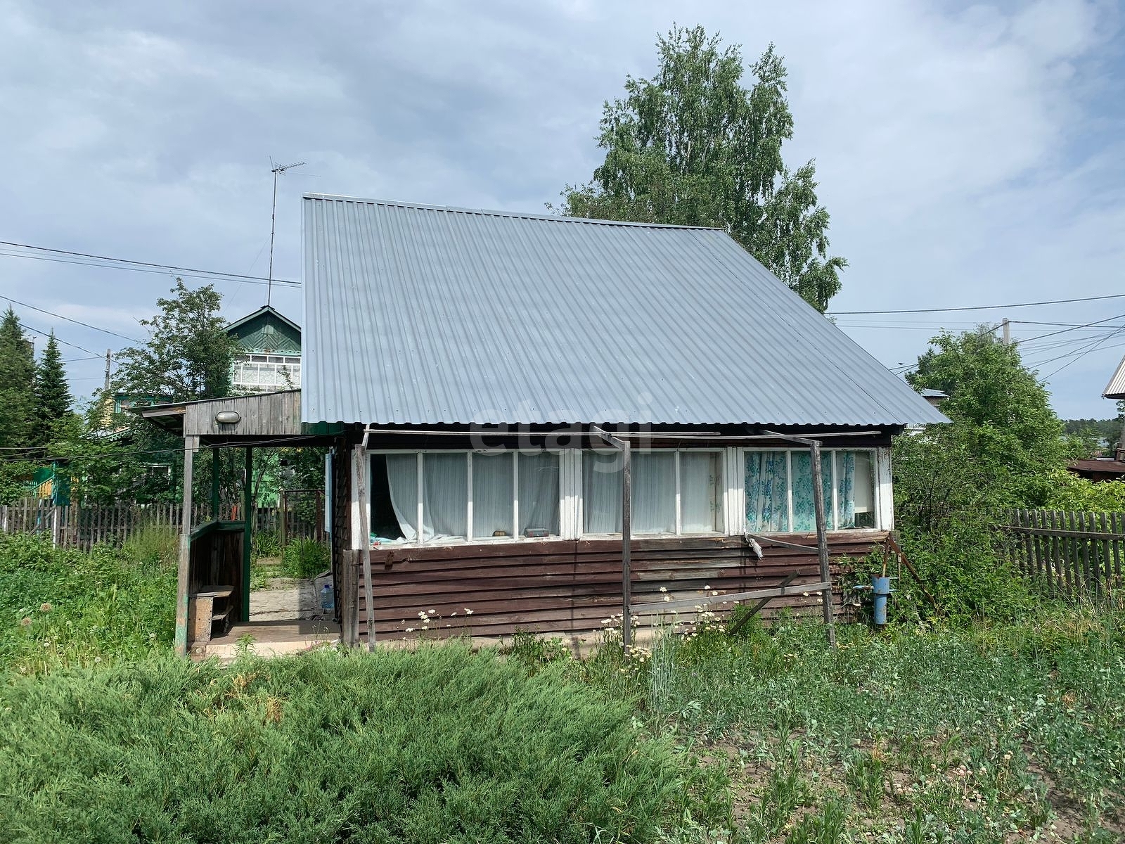 Купить дачу в районе Лазурный СНТ в Новосибирске, продажа недорого