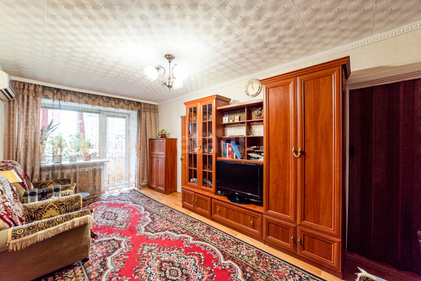 Квартира хабаровск горького. Калинина 98 Хабаровск. Калинина 98 Хабаровск фото.