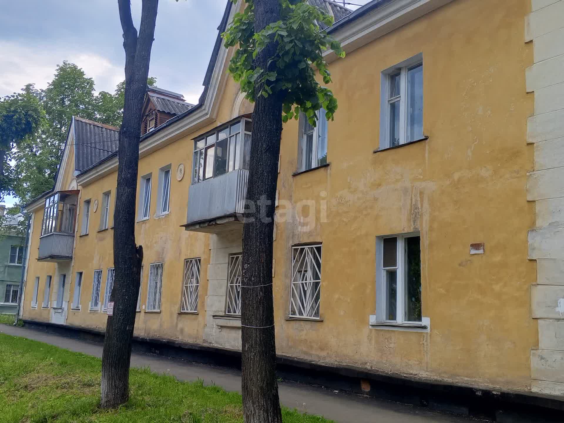 Купить квартиру в Глазове, 🏢 вторичное жилье недорого: база продажи, рынок  вторичной недвижимости