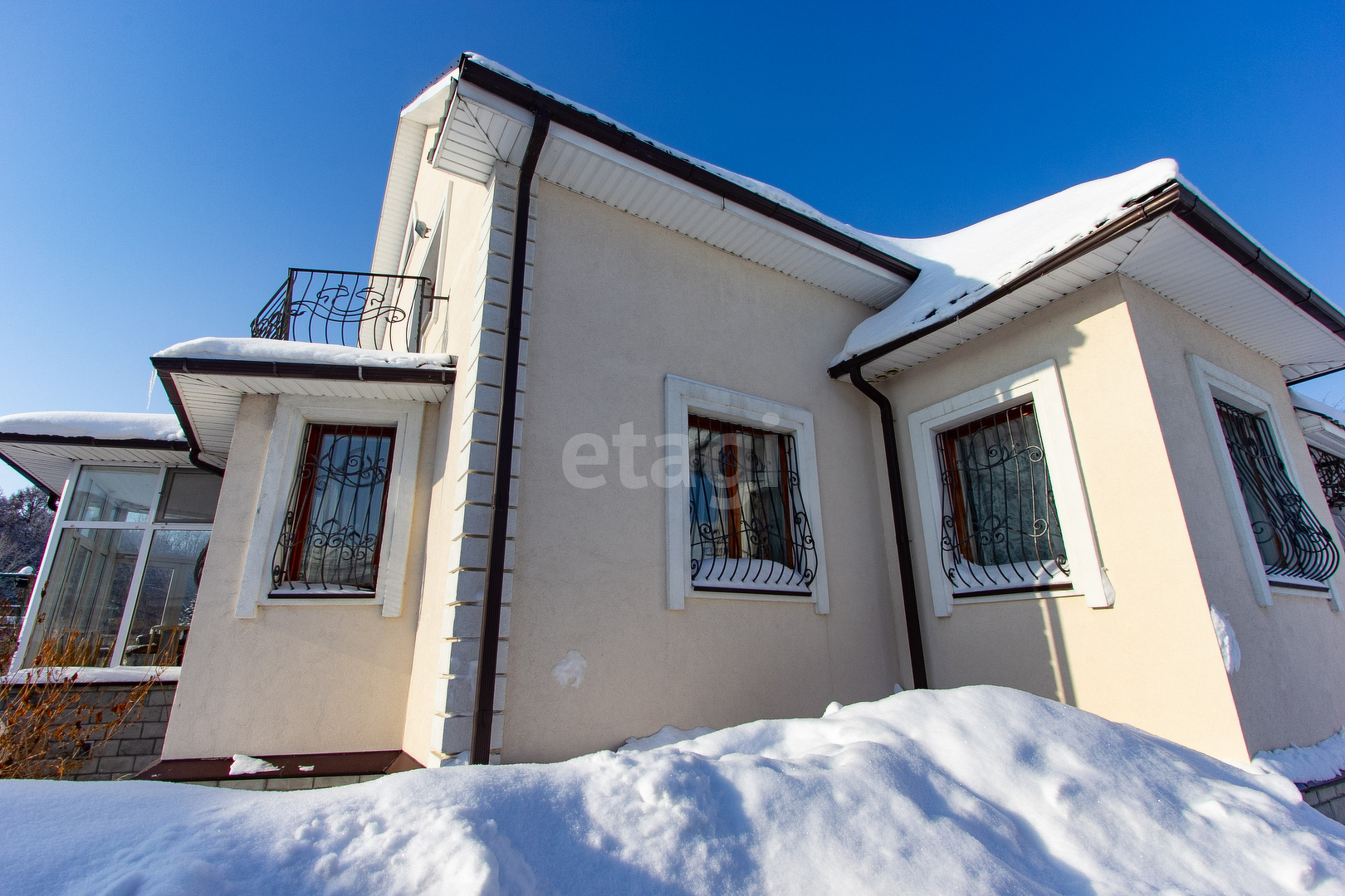 Купить дом 🏡 в Новосибирске на Амурской улице с фото без посредников - продажа домов на nkdancestudio.ru