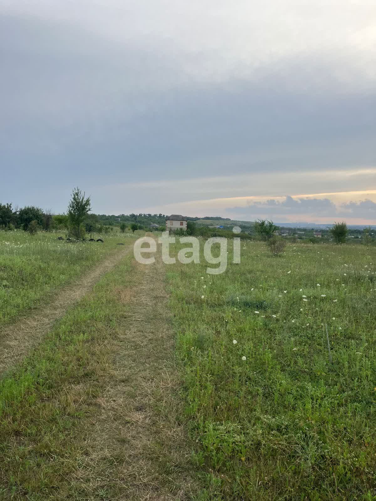 Купить загородную недвижимость в районе Оптрон-2 садовое товарищество в  Ставрополе, продажа недорого