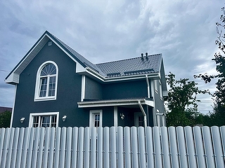 Дома с зеленой крышей из металлочерепицы ( фото) » НА ДАЧЕ ФОТО