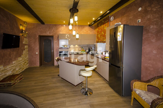 Продажа дома, 200м <sup>2</sup>, 4 сот., Саратов, Саратовская область,  Саратов