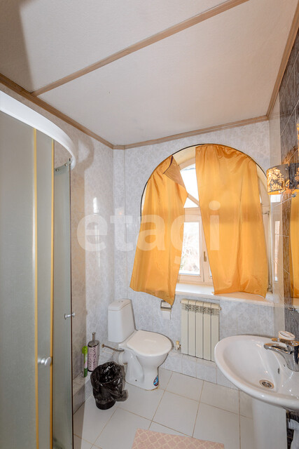 Продажа дома, 232м <sup>2</sup>, 5 сот., Саратов, Саратовская область,  Кировский