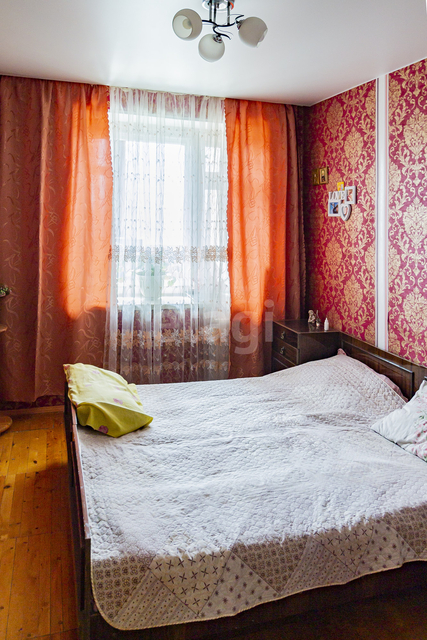 Продажа 3-комнатной квартиры, Екатеринбург, Луначарского,  15