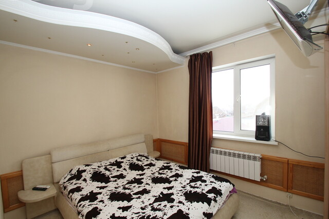 Продажа дома, 230м <sup>2</sup>, 3 сот., Саратов, Саратовская область,  