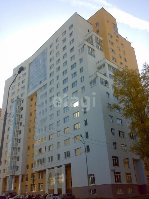 Продажа 3-комнатной квартиры, Екатеринбург, Попова,  33а
