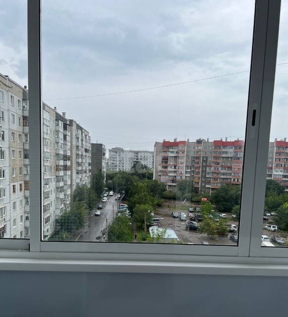 Продажа 4-комнатной квартиры, Красноярск, Сергея Лазо,  36