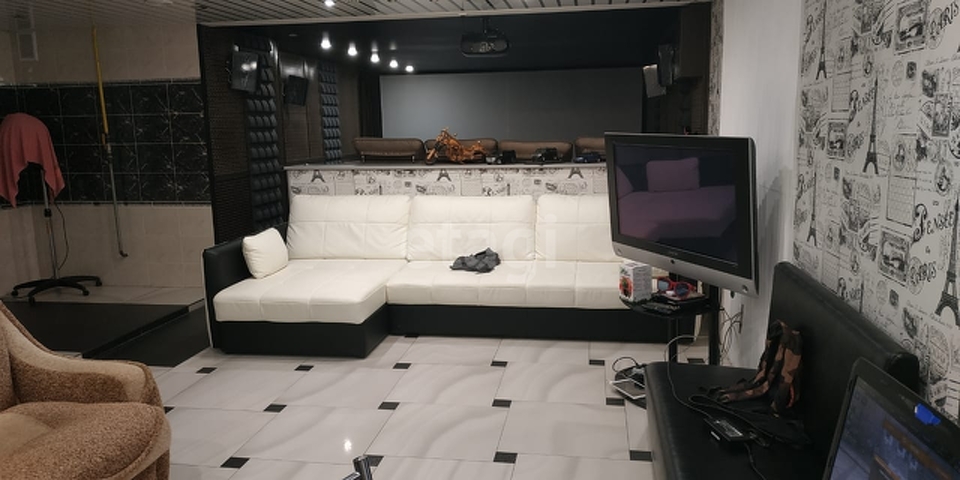 Продажа дома, 650м <sup>2</sup>, 24 сот., Саратов, Саратовская область,  Кировский