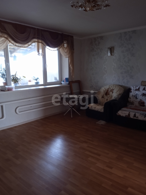 Продажа дома, 302м <sup>2</sup>, 4 сот., Саратов, Саратовская область,  