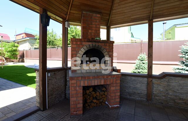 Продажа дома, 300м <sup>2</sup>, 10 сот., Саратов, Саратовская область,  Кировский