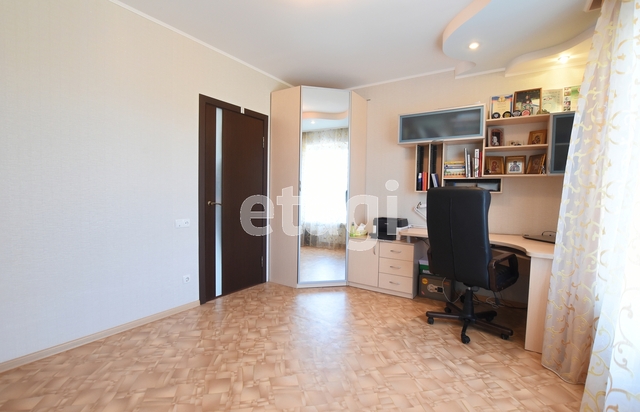 Продажа дома, 205м <sup>2</sup>, 6 сот., Саратов, Саратовская область,  Саратов