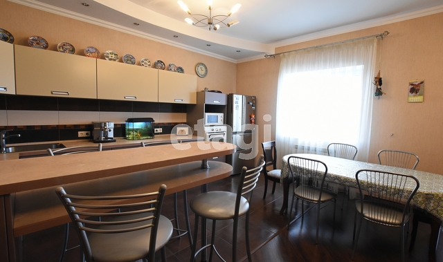 Продажа дома, 300м <sup>2</sup>, 5 сот., Саратов, Саратовская область,  