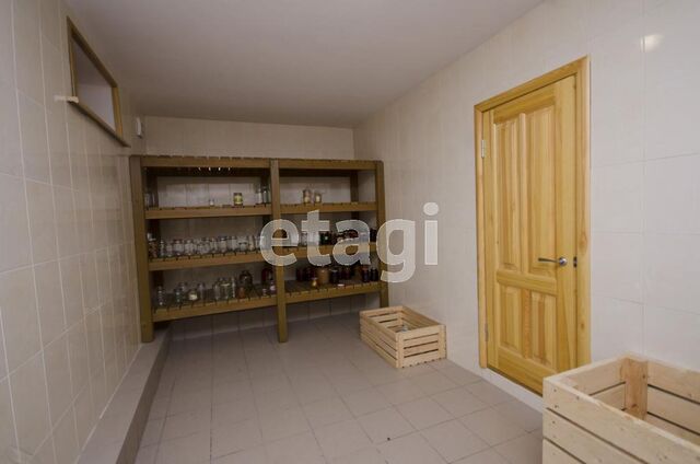 Продажа дома, 1000м <sup>2</sup>, 100 сот., Саратов, Саратовская область,  Саратов