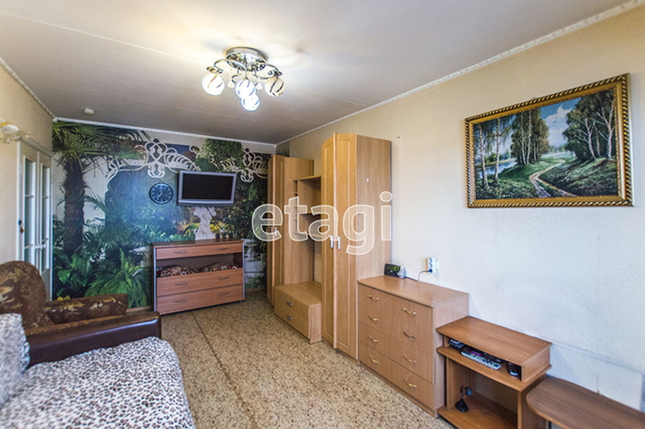 Продажа 3-комнатной квартиры, Екатеринбург, Бакинских комиссаров,  107