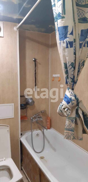 Продажа 3-комнатной квартиры, Саратов, Саратовская область,  посёлок Придорожный