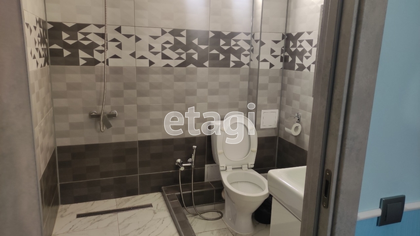 Продажа дома, 286м <sup>2</sup>, 3 сот., Саратов, Саратовская область,  Волжский 