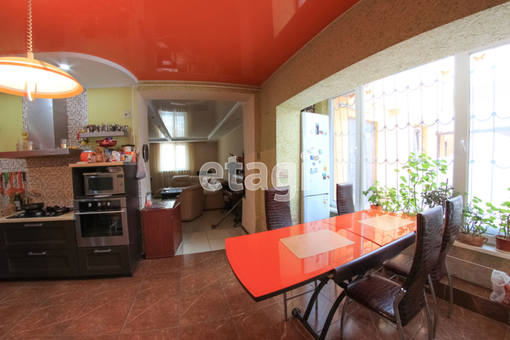 Продажа дома, 357м <sup>2</sup>, 3 сот., Саратов, Саратовская область,  Волжский 