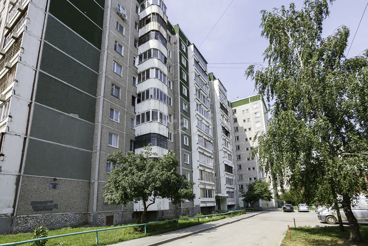Продажа 3-комнатной квартиры, Екатеринбург, Калинина,  10