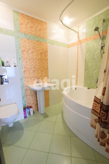 Продажа дома, 205м <sup>2</sup>, 6 сот., Саратов, Саратовская область,  Саратов