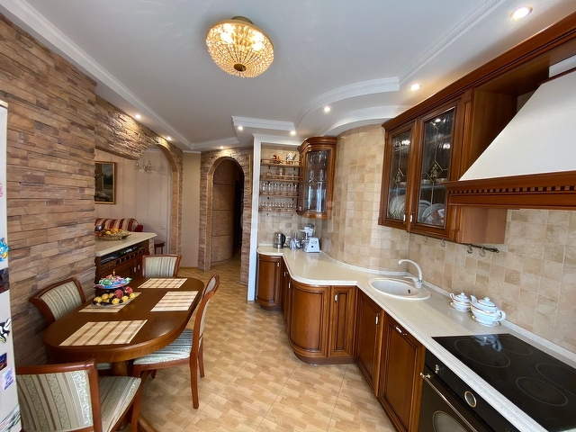 Продажа 3-комнатной квартиры, Саратов, Саратовская область,  Саратов