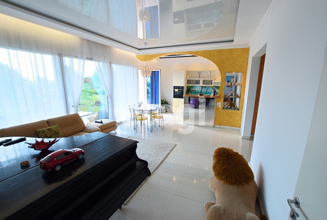 Продажа дома, 260м <sup>2</sup>, 18 сот., Саратов, Саратовская область,  Энгельс