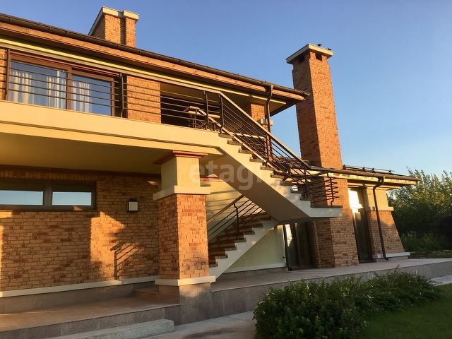 Продажа дома, 285м <sup>2</sup>, 32 сот., Саратов, Саратовская область,  Саратов