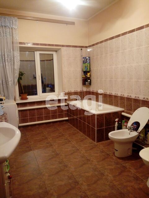 Продажа дома, 286м <sup>2</sup>, 9 сот., Саратов, Саратовская область,  